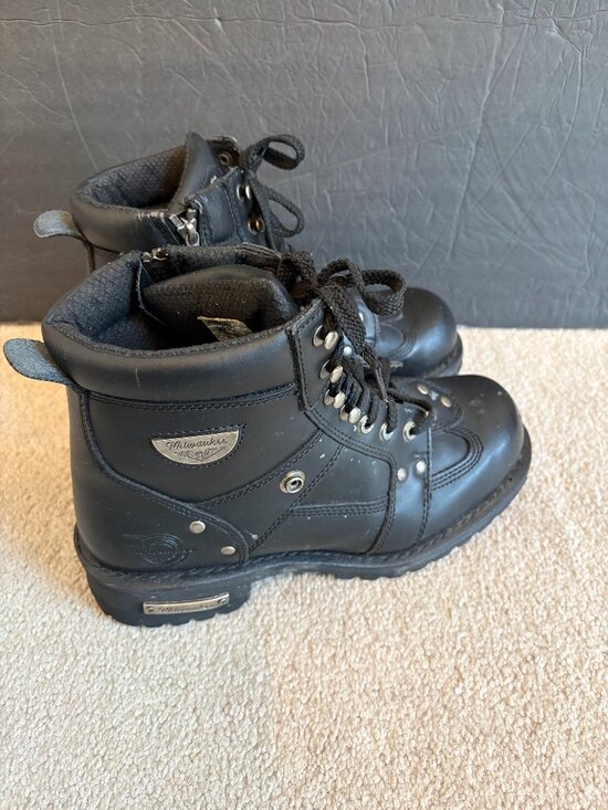 Milwaukee Motorcycle Boots Men\'s Size 10D Black MB433 Side Zip